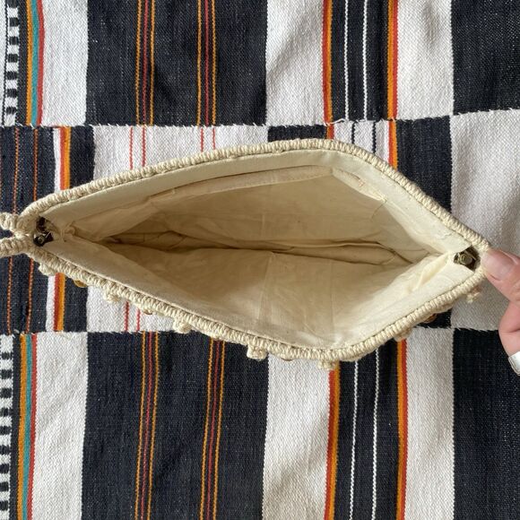 Vintage 1970’s Crochet Macrame Clutch Wristlet Handbag. Flex Frame. Never Used. - Picture 4 of 15